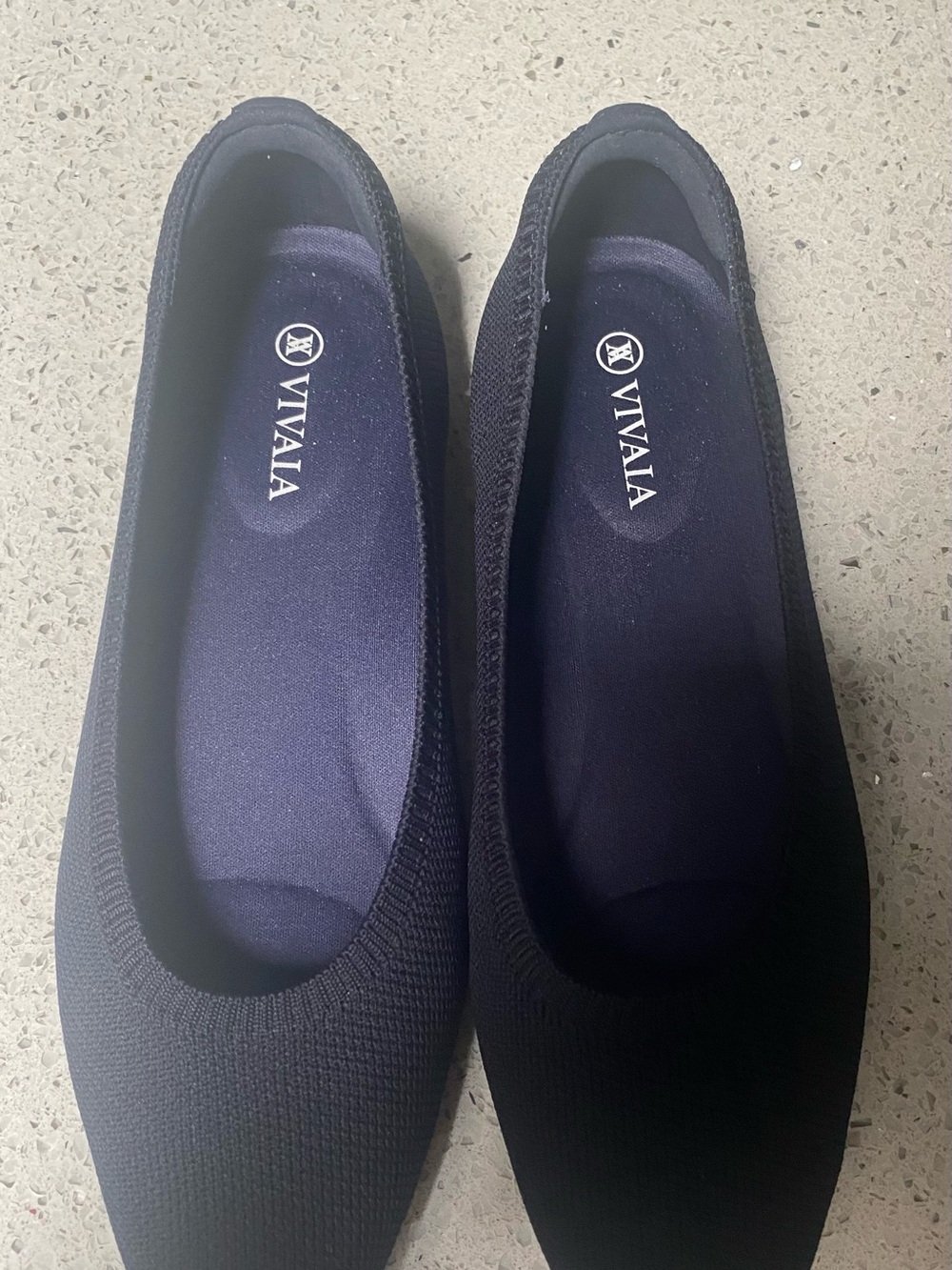 Vivaia Aria Women’s Classic Navy Knit Ballet Flats size 7.5/ 38.5